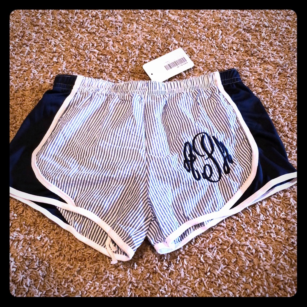 NEW! Southern Boutique seersucker blue shorts M